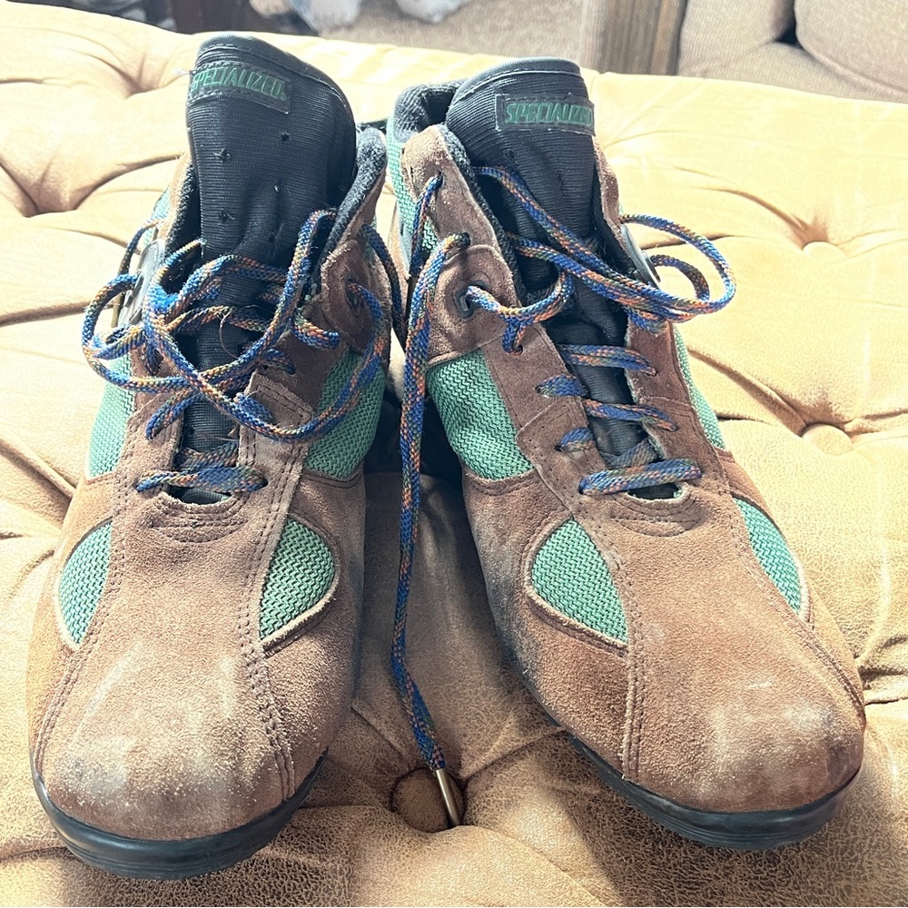 Specialized Suede Biking Shoes
